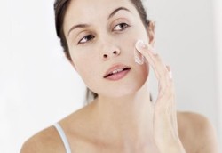 Apa Isi Kandungan dari Krim Anti Penuaan?