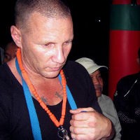 Pelatih Chris John Masih Berurusan dengan Polisi