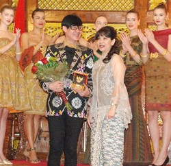 Giliran Tenun Indonesia Dipromosikan ke Dunia