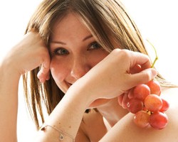 Segarkan Kembali Wajah Anda dengan Anggur