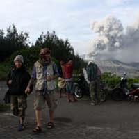 Letusan Bromo Jadi Daya Tarik Wisatawan Asing