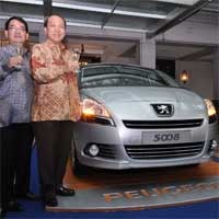 Peugeot 5008 Tak Perlu Minum Pertamax Plus