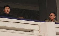 Pemimpin Korut dan Anak Bungsunya Nonton Konser