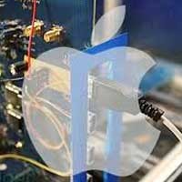 Light-Peak Hadir di MacBook Pro Baru