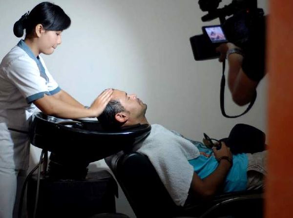 Mike Lucock & Perawatan Rambut