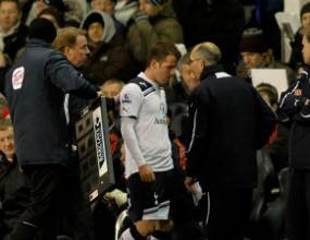 Tanda Tanya Van Der Vaart 