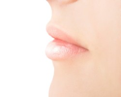 Perawatan Dasar Dalam Merawat Bibir