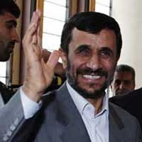  Ahmadinejad: Virus Komputer Rusak Fasilitas Nuklir Iran 
