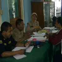 Guru TPQ Kecewa Bantuan Uang Transport di Diknas Surabaya