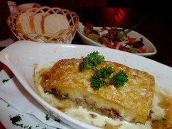 Bistro Prancis Bersuasana Santai