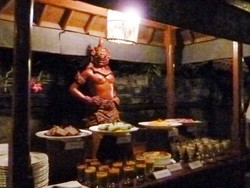 Dinner Plus di Balinese Theatre