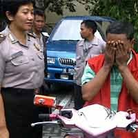 Ngaku Polisi, Pangestu Rampas Motor Pelajar 