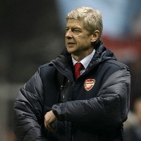 Wenger Enggan Belanja Pemain di Januari
