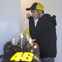 Bahu Rossi Makin Membaik 