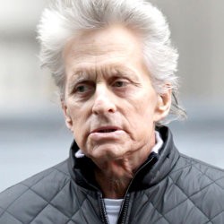 Pulih dari Kanker, Michael Douglas Siap Berakting Lagi