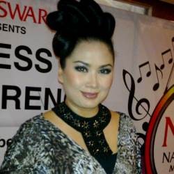 Titi DJ Tampik Gosip Hamil