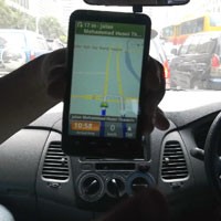 Sensasi Bernavigasi dengan Car Panel