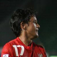 Irfan Bachdim, Dipuji & Digilai