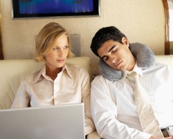 Tips Hindari Virus dan Kuman di Kabin Pesawat