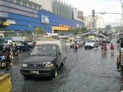 Banjir Rob Gunung Sahari Mulai Surut
