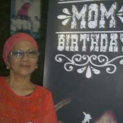 Pengalaman Bunda Iffet Merawat Slank Saat Jadi Pecandu Narkoba