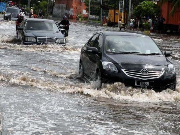 Genangan Air di Gunung Sahari Belum Surut