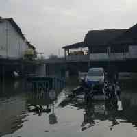 Terendam Banjir, Aktivitas Pabrik Kran Air Lumpuh