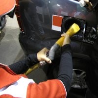 Mobil Plat Hitam Haram Pakai Premium