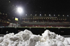 Lapangan Beku, Partai Blackpool vs MU Ditunda
