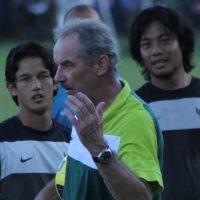 Riedl Yakin Merah Putih Menang Lagi