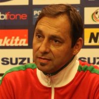 Menyerang Harus, Jangan Lupa Bertahan