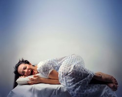 Wanita Lebih Sering Mengalami Mimpi Buruk Daripada Pria