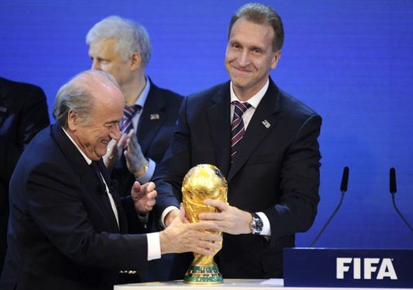 Rusia & Qatar Gembira Gelar Piala Dunia 