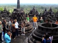 Wamenlu AS Kunjungi Borobudur