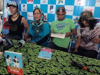 Bunda Iffet Rilis Buku Rock n Roll Mom
