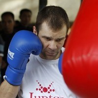 Saucedo Ingin Bawa Pulang Sabuk Juara