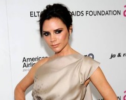 Victoria Beckham Ingin Dandani Angelina Jolie