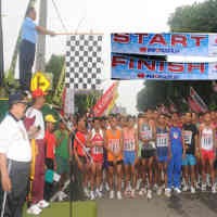 1.440 Peserta Ramaikan Lomba Lari HUT Korem 081 Madiun