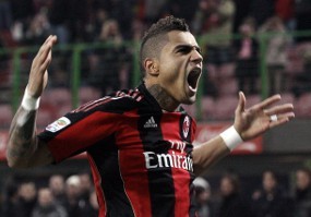 Boateng Ingin Lama di Milan