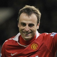 Berbatov Siap Pensiun di MU