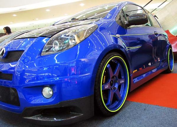Jawara Yaris Show Off