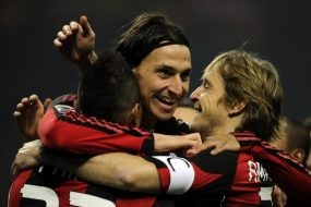 Demi Prestise, Milan Anggap Serius Ajax