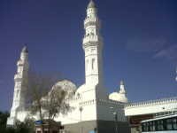 Masjid Quba, Batu Batanya Dipikul Nabi Muhammad Sendiri 