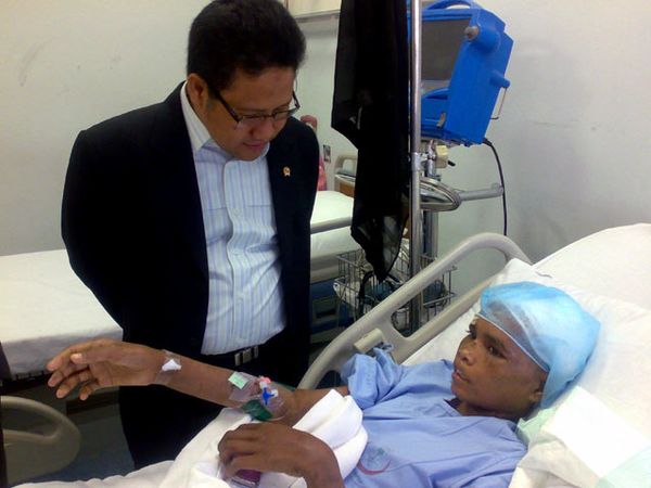 Muhaimin Jenguk Sumiati