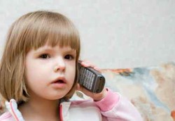 Radiasi Ponsel Menyebabkan Perilaku Anak Tidak Normal