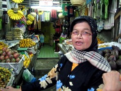 Ibu Dedek, Orang Indonesia Sesungguhnya 