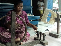 Gang Pertenunan, Samarinda Sebrang