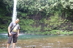 Segarnya Mandi di Curug Ceheng