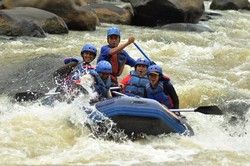 Serunya Rafting di Citarik