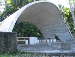 Monumen Perang Dunia II, Saksi Sejarah Berdarah